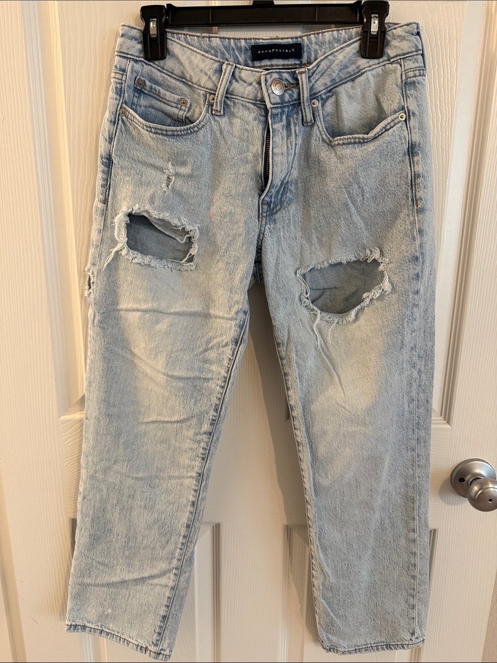 Aeropostale Light Wash Distressed Straight-Leg Jeans
